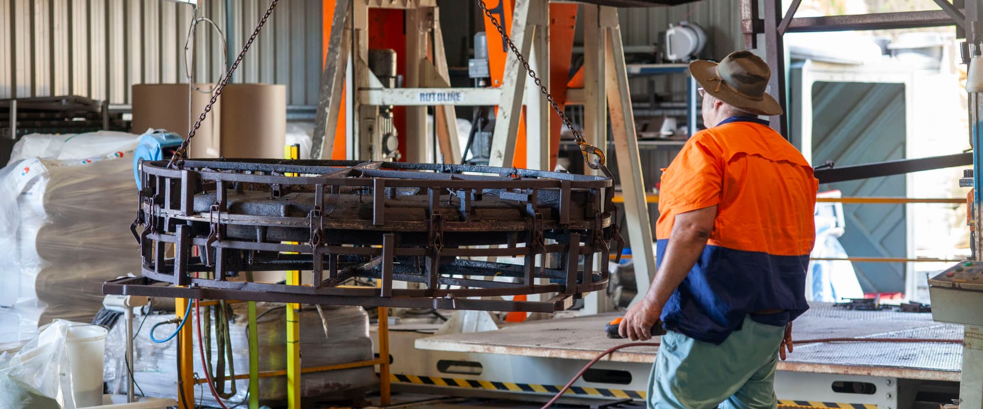 Lifting the prepared mould