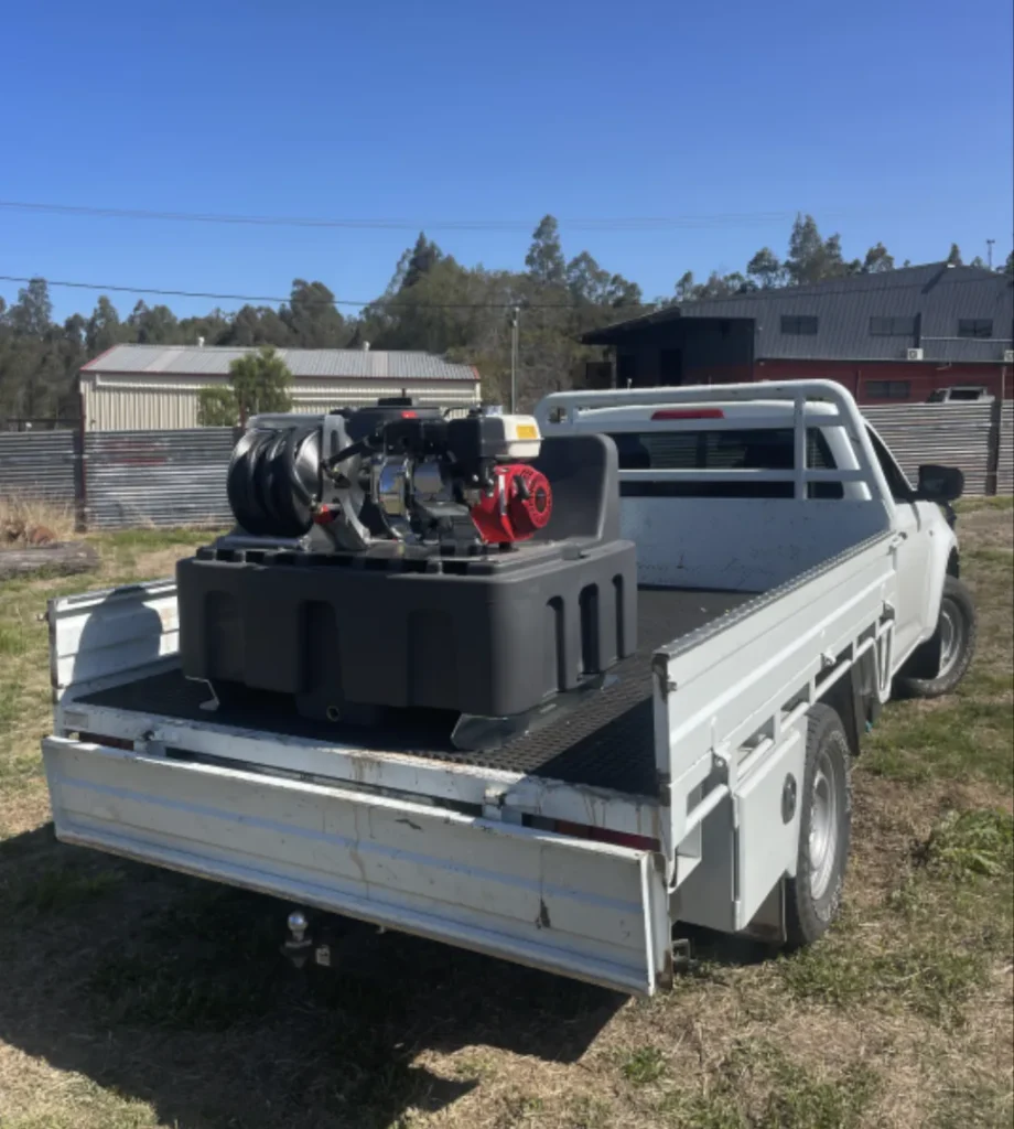 SideMate &ndash; Compact Spray & Fire Tanks for Tough Conditions